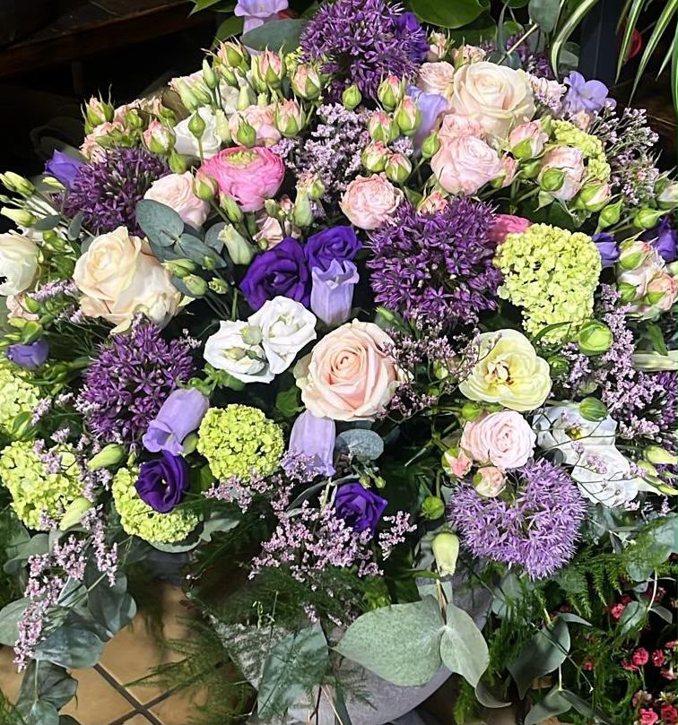 Floristisches Werkstück von Berliner Blume – Gestecke, Galeriebild 120
