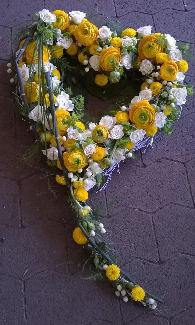 Floristisches Werkstück von Berliner Blume – Herzen, Galeriebild 030