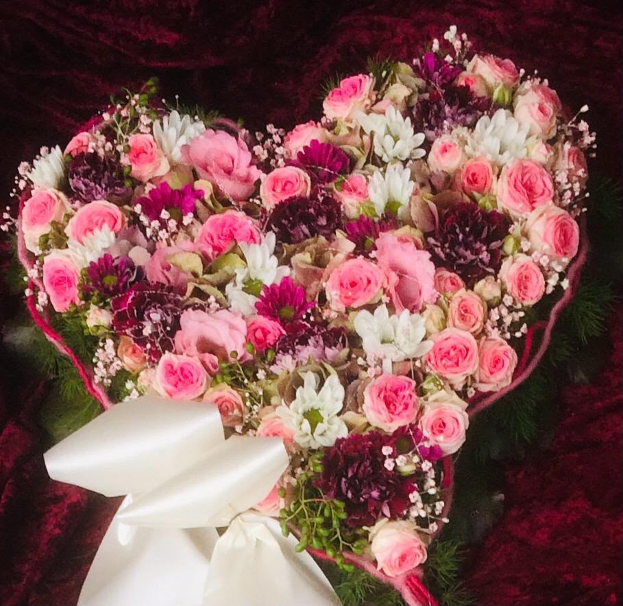 Floristisches Werkstück von Berliner Blume – Herzen, Galeriebild 041