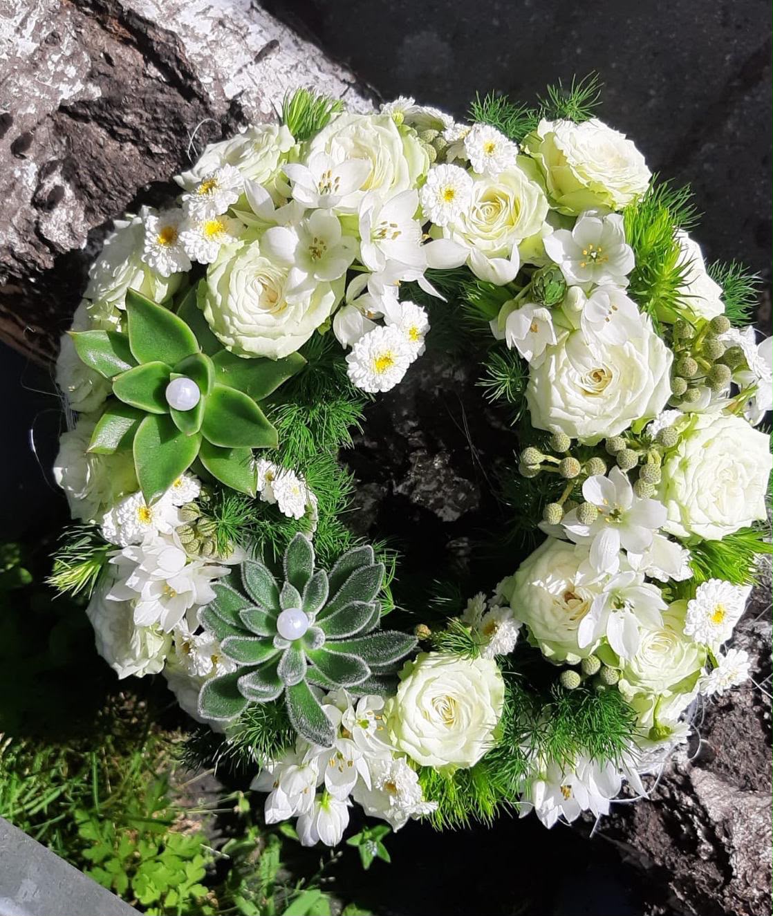Floristisches Werkstück von Berliner Blume – Kränze, Galeriebild 110
