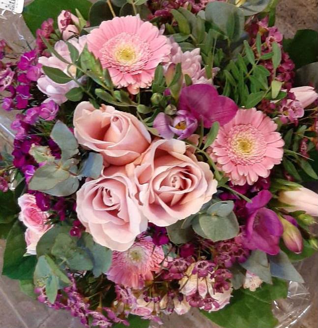 Floristisches Werkstück von Berliner Blume – Sträuße, Galeriebild 170