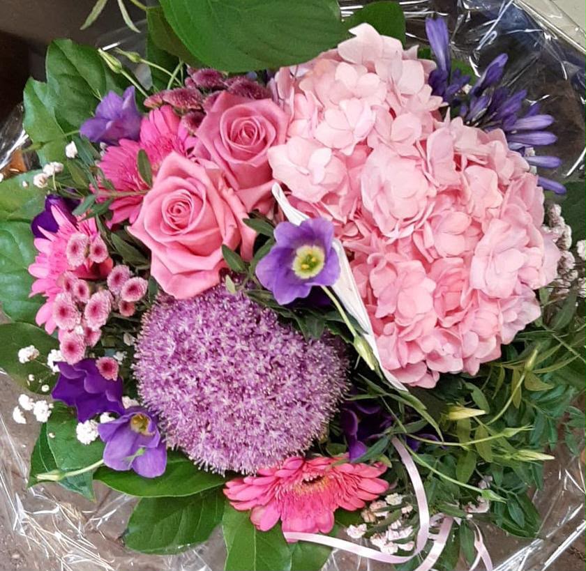 Floristisches Werkstück von Berliner Blume – Sträuße, Galeriebild 177
