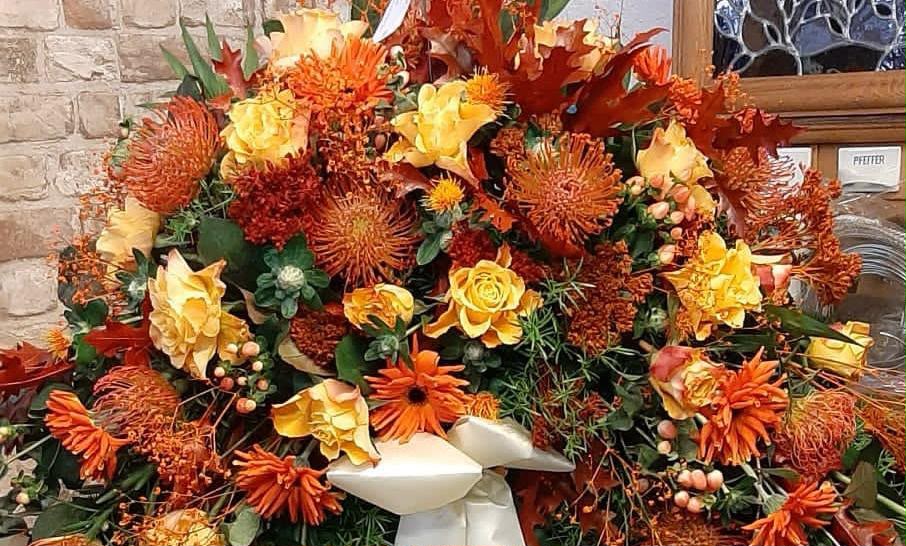 Floristisches Werkstück von Berliner Blume – Trauer, Galeriebild 051