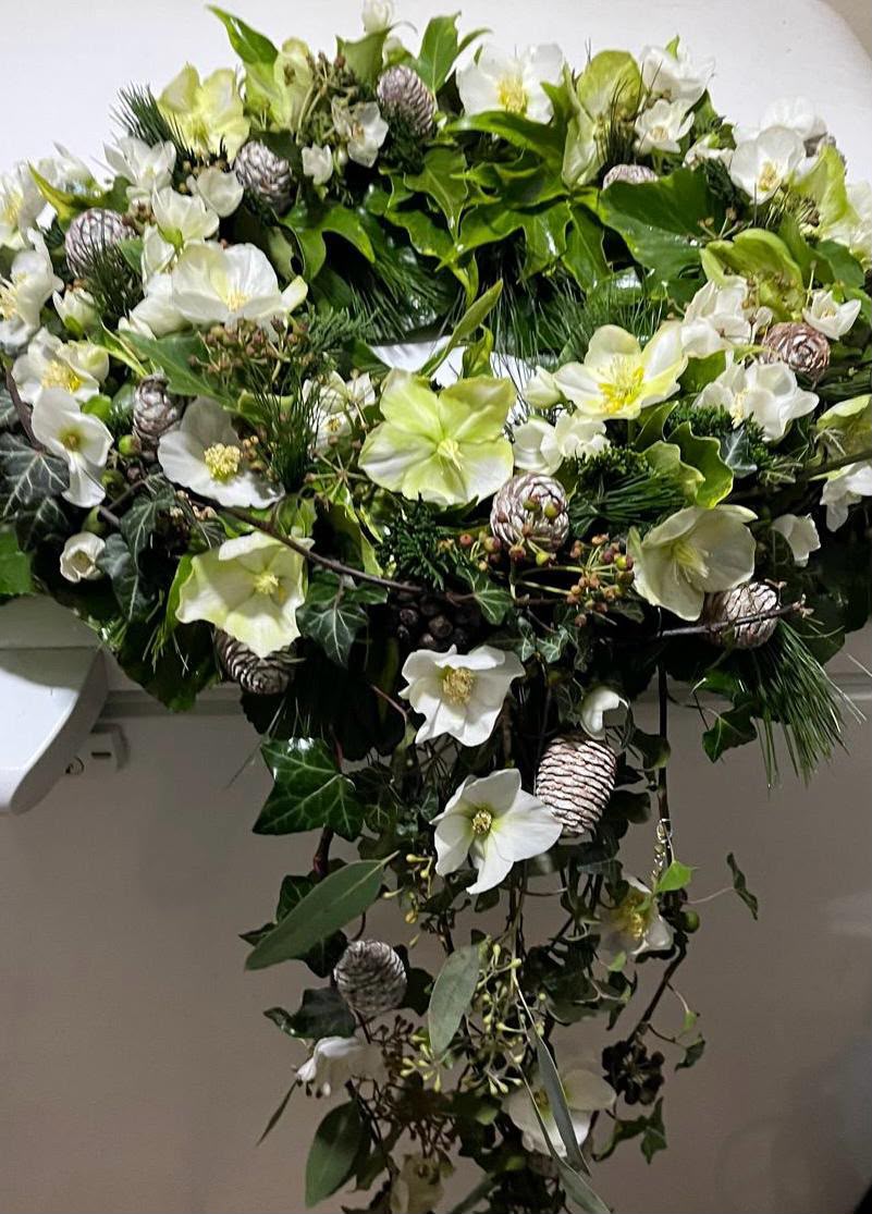 Floristisches Werkstück von Berliner Blume – Trauer, Galeriebild 069