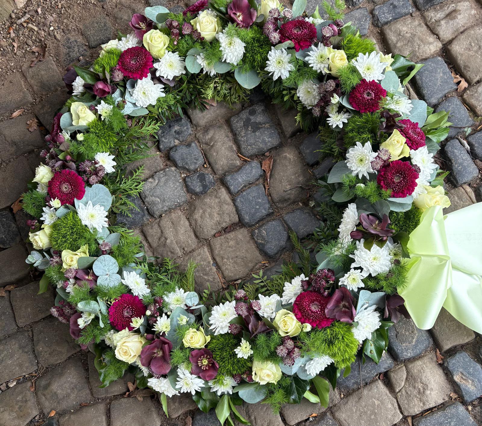 Floristisches Werkstück von Berliner Blume – Trauer, Galeriebild 080