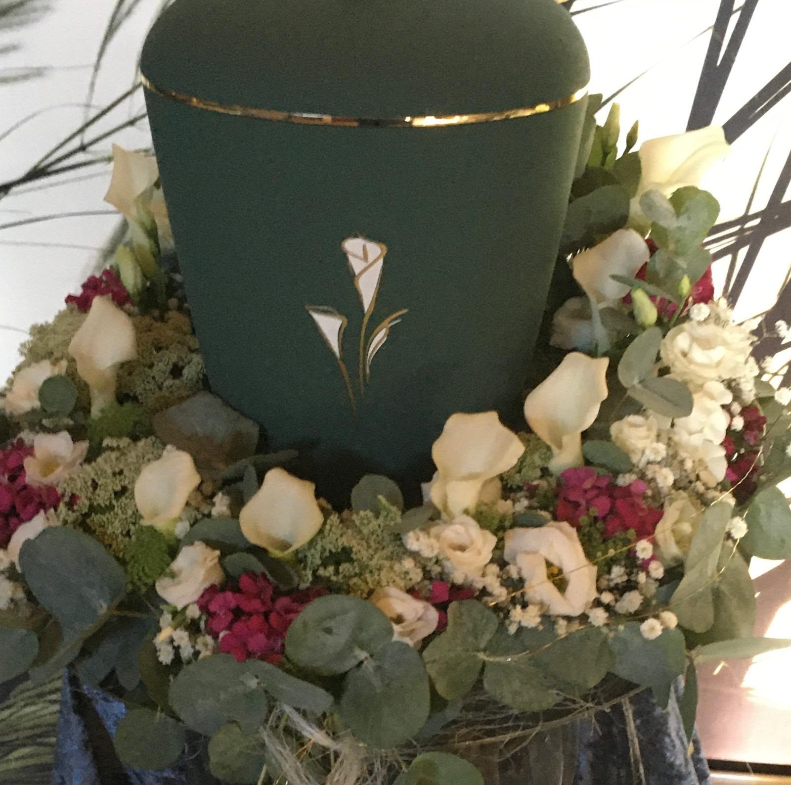 Floristisches Werkstück von Berliner Blume – Trauer, Galeriebild 090